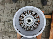 Laden Sie das Bild in den Galerie-Viewer, 1x Alufelge 17 Zoll 7.5" 5x112 47ET Glanz Silber 3C0601025G VW Passat Golf I FEL5459615301hr
