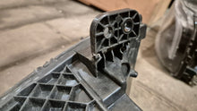Laden Sie das Bild in den Galerie-Viewer, Frontscheinwerfer Man 81251016736 Rechts Scheinwerfer Headlight SCH8190101683qg