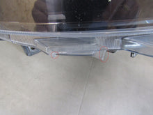 Laden Sie das Bild in den Galerie-Viewer, Frontscheinwerfer Mercedes-Benz Sprinter A9109067200 LED Rechts Headlight
