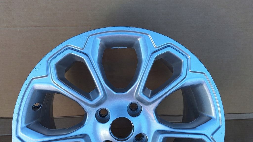 1x Alufelge 17 Zoll 7.0" 4x108 37 5ET Silber GN15-F4B Ford Fiesta Ecosport