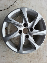 Load image into Gallery viewer, 1x Alufelge 15 Zoll 6.0&quot; 4x108 23ET Glanz Silber 9673773577 Peugeot Rim Wheel
