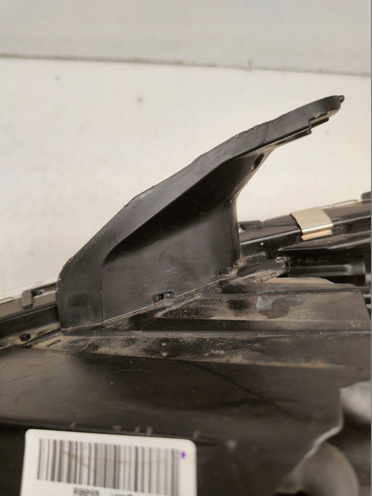 Frontscheinwerfer Mitsubishi Outlander 8301D3-32 LED Rechts Headlight