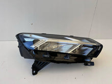 Laden Sie das Bild in den Galerie-Viewer, Frontscheinwerfer Dacia Sandero III 260101940R Full LED Rechts Headlight