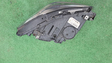 Load image into Gallery viewer, Frontscheinwerfer BMW 5 F11 F10 7317131-05 Bi-Xenon Links Scheinwerfer Headlight SCH5327273100yt