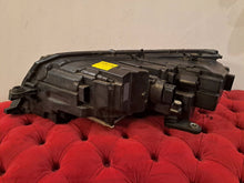 Load image into Gallery viewer, Frontscheinwerfer Skoda Octavia III 030110423200 LE15A6369 5E1941016D Rechts SCH3227827366jh