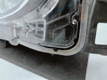 Load image into Gallery viewer, Frontscheinwerfer Mazda 2 DB5J-51030 Rechts Scheinwerfer Headlight SCH8305135312ti