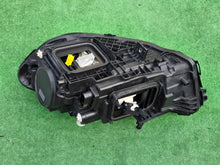 Laden Sie das Bild in den Galerie-Viewer, Frontscheinwerfer Mercedes-Benz W177 A1779065600KZ Full LED Rechts Headlight SCH9142262977iq