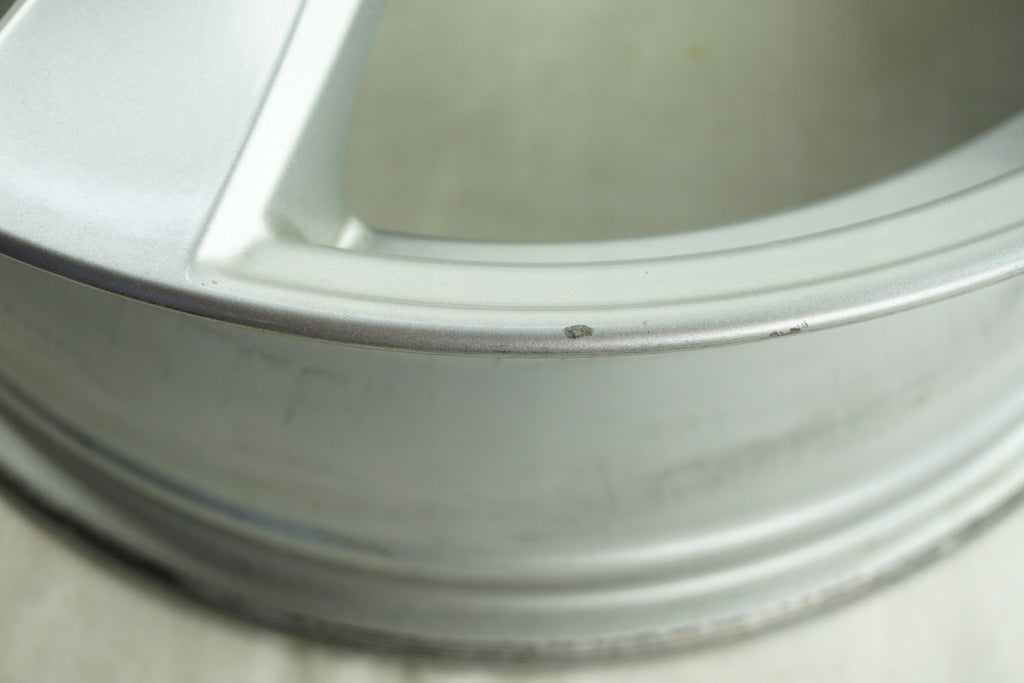 1x Alufelge 17 Zoll 6.5" 5x120 47ET Glanz Silber 6795561 BMW 1 E81 E87 Rim Wheel FEL3055585717to