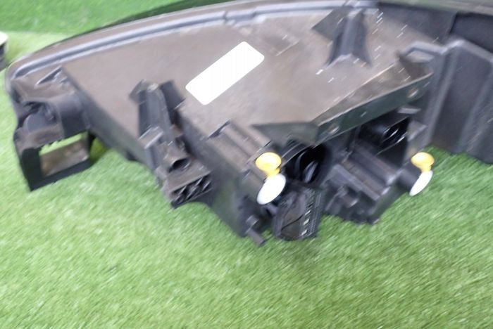 Frontscheinwerfer Cupra Born 10F9410084 Rechts Scheinwerfer Headlight SCH9634573716ri