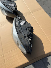 Laden Sie das Bild in den Galerie-Viewer, Frontscheinwerfer BMW F11 F10 7203245 Ein Stück (Rechts oder Links) Headlight SCH1050091757cn