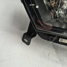 Laden Sie das Bild in den Galerie-Viewer, Frontscheinwerfer Renault Master III 260607867R Links Scheinwerfer Headlight SCH6206758280hm