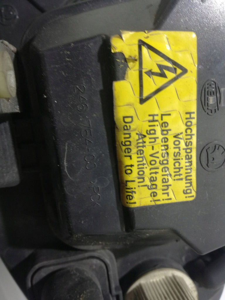 Frontscheinwerfer Skoda Superb 24675600 Rechts Scheinwerfer Headlight SCH8845640221br