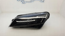 Laden Sie das Bild in den Galerie-Viewer, Frontscheinwerfer Skoda Superb III 3V1941015B LED Links Scheinwerfer Headlight
