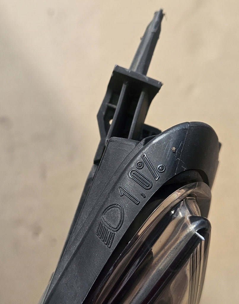 Frontscheinwerfer Opel Vivaro B 260605859R LED Ein Stück (Rechts oder Links)