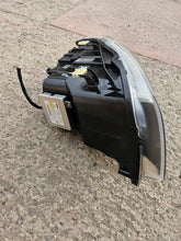 Load image into Gallery viewer, Frontscheinwerfer BMW E91 E90 7202583 Links Scheinwerfer Headlight SCH3621884273xo