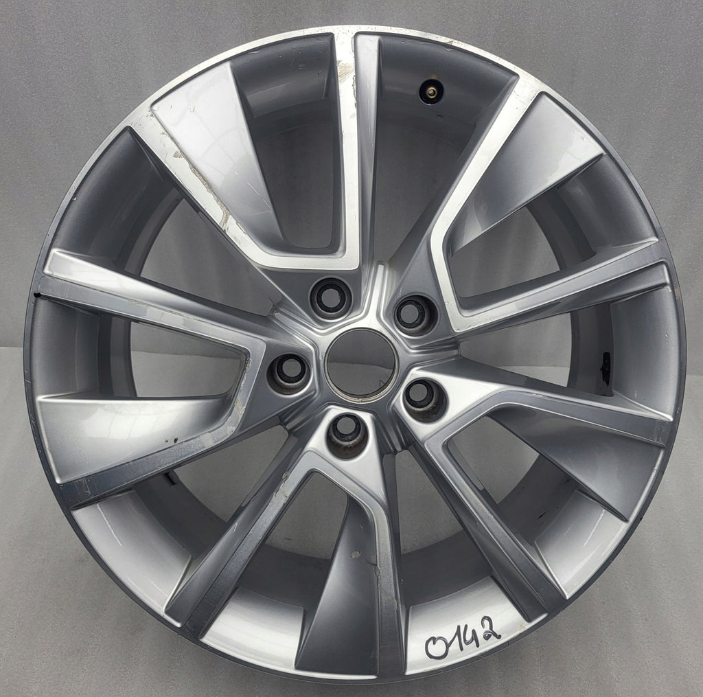 1x Alufelge 18 Zoll 7.0" 5x112 45ET Glanz Silber 57A601025L Skoda Karoq FEL2727255402iz
