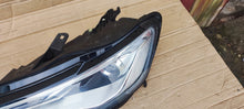 Laden Sie das Bild in den Galerie-Viewer, Frontscheinwerfer Audi A6 C7 4G0941006F 4G0941005F Ein Stück (Rechts oder Links)