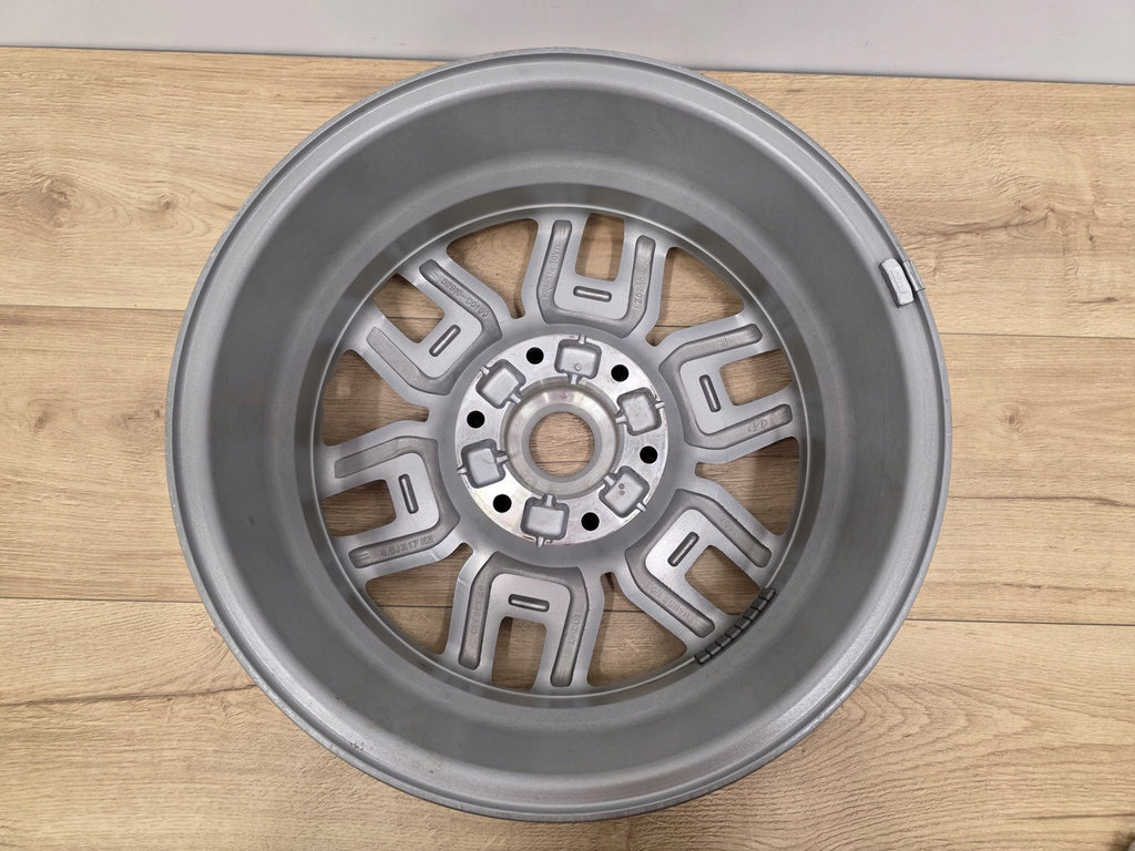 1x Alufelge 17 Zoll 6.5" 6x139.7 48ET 52910CG100 Hyundai Staria Rim Wheel