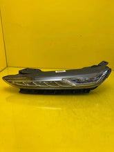 Load image into Gallery viewer, Frontscheinwerfer Hyundai Kona 92207 LED Links Scheinwerfer Headlight SCH6122389365rv