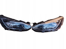 Laden Sie das Bild in den Galerie-Viewer, Frontscheinwerfer Ford Focus JX7B-13E016-AD JX7B-13E017-AD Rechts oder Links SCH8232077417wb