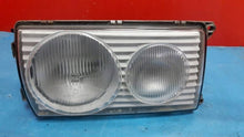Laden Sie das Bild in den Galerie-Viewer, Frontscheinwerfer Mercedes-Benz W123 RBC2592 Rechts Scheinwerfer Headlight SCH1093171233hd