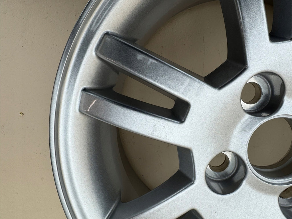 1x Alufelge 15 Zoll 5.5" 4x100 Toyota Yaris Rim Wheel FEL8111041682uk