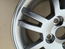 Load image into Gallery viewer, 1x Alufelge 15 Zoll 5.5" 4x100 Toyota Yaris Rim Wheel FEL8111041682uk
