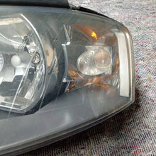 Laden Sie das Bild in den Galerie-Viewer, Frontscheinwerfer Audi A3 8P0941003A 0301206201 FALSE Scheinwerfer Headlight SCH2501804597rr