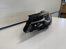 Laden Sie das Bild in den Galerie-Viewer, Frontscheinwerfer Opel Astra 39111149 Links Scheinwerfer Headlight SCH4774957488tp
