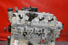 Laden Sie das Bild in den Galerie-Viewer, Motor Jaguar Xf X250 PT204 2.0 250PS 2018 Benzin Engine Unkomplett MOT2074311102tr