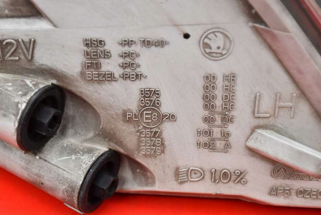 Frontscheinwerfer Skoda Octavia I 865466 Links Scheinwerfer Headlight SCH7924680031vq