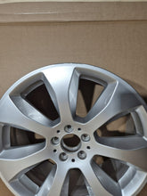 Load image into Gallery viewer, 1x Alufelge 20 Zoll 8.5" 5x112 45ET Glanz Silber A2044015002 Mercedes-Benz FEL8358003353vw