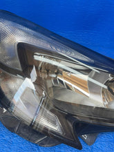 Laden Sie das Bild in den Galerie-Viewer, Frontscheinwerfer Opel Corsa E 13381336 LED Rechts Scheinwerfer Headlight