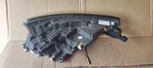 Laden Sie das Bild in den Galerie-Viewer, Frontscheinwerfer Skoda Kamiq 657941015B 658941015B LED Links Headlight SCH6463720318zx