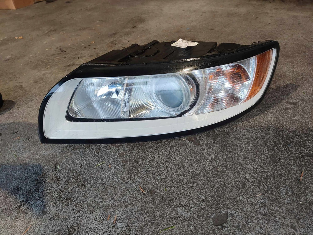 Frontscheinwerfer Volvo S40 V50 LED Links Scheinwerfer Headlight SCH2082843206qg