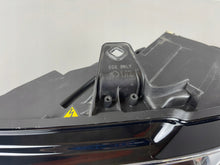 Laden Sie das Bild in den Galerie-Viewer, Frontscheinwerfer Audi A3 8V0941031 Bi-Xenon Links Scheinwerfer Headlight