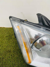 Load image into Gallery viewer, Frontscheinwerfer Ford Focus 4M51-13099-FD Xenon Rechts Scheinwerfer Headlight