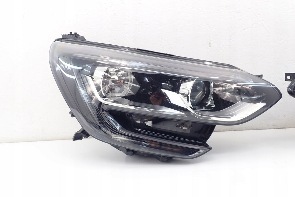 Frontscheinwerfer Renault Megane IV 260108478R 260607159R LED Ein Satz Headlight