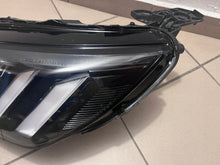 Laden Sie das Bild in den Galerie-Viewer, Frontscheinwerfer Peugeot II 208 9841642080 LED Links Scheinwerfer Headlight SCH9339412971nl