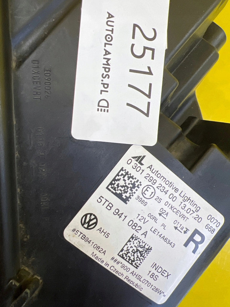 Frontscheinwerfer VW Touran 5TB941082A LED Rechts Scheinwerfer Headlight SCH9779546152ri