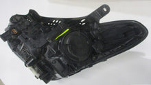 Laden Sie das Bild in den Galerie-Viewer, Frontscheinwerfer Hyundai Santa III Fe 92102-B8650 Xenon Rechts Headlight