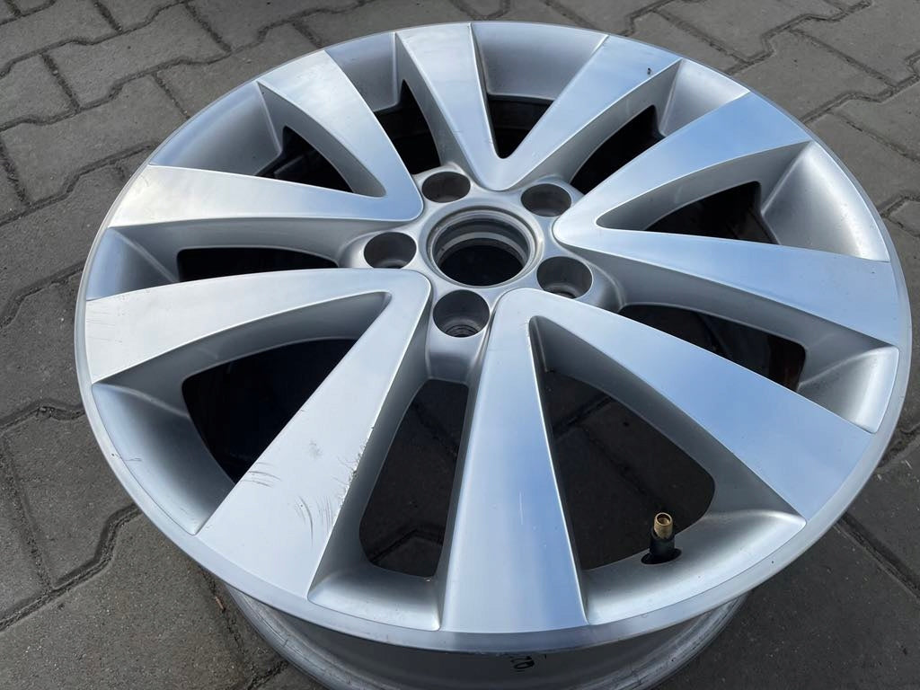 1x Alufelge 17 Zoll 7.0" 5x112 54ET 5K0601025Q VW Rim Wheel