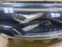 Laden Sie das Bild in den Galerie-Viewer, Frontscheinwerfer Renault Espace 260601628R Links Scheinwerfer Headlight SCH1470565853dd