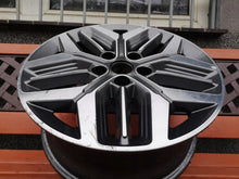 Laden Sie das Bild in den Galerie-Viewer, 1x Alufelge 17 Zoll 7.0" 5x114.3 50ET 52910A8610 Kia Optima Rim Wheel FEL7787896648op