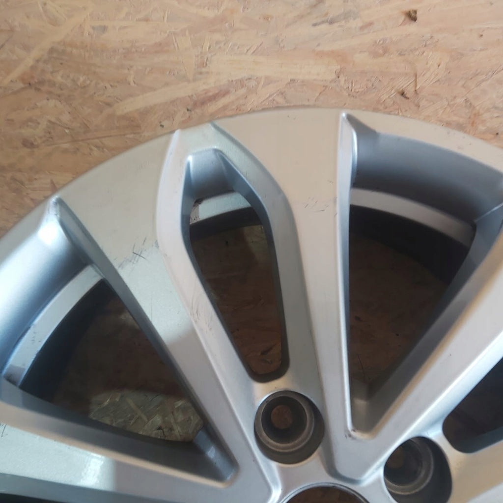 1x Alufelge 16 Zoll 6.5" 5x114.3 44ET Glanz Silber 403004651R Renault Megane Iv FEL1846436446ef