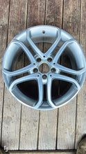 Laden Sie das Bild in den Galerie-Viewer, 1x Alufelge 18 Zoll 8.5&quot; 5x112 A2124016202 Mercedes-Benz Rim Wheel