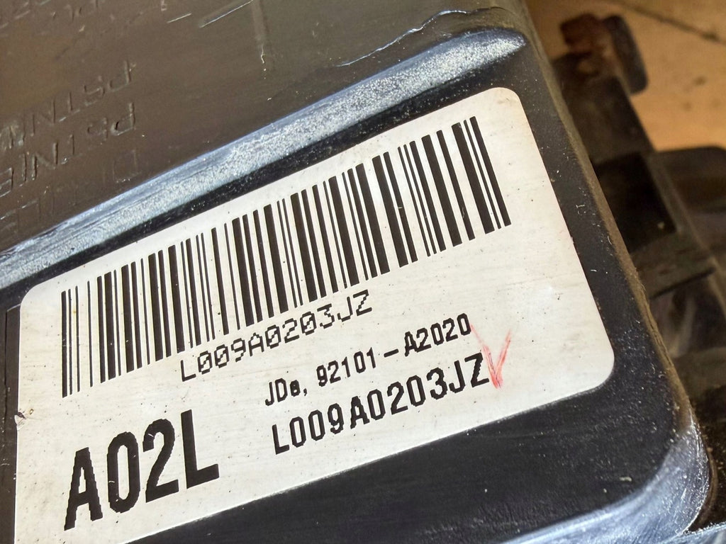 Frontscheinwerfer Kia Ceed L009A0203JZ 92101A2020 Links Scheinwerfer Headlight SCH2311015031qg