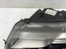 Load image into Gallery viewer, Frontscheinwerfer VW Transporter 7E1941015H Ein Stück (Rechts oder Links)