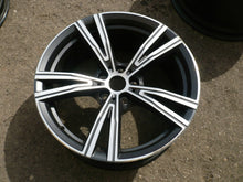 Load image into Gallery viewer, 1x Alufelge 19 Zoll 8.0" 5x112 27ET 8089896 BMW G21 G20 Rim Wheel FEL6625559749ev