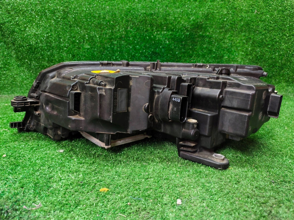 Frontscheinwerfer Skoda Octavia III 030110423207 5E1941016E Rechts Headlight SCH1501852344ab